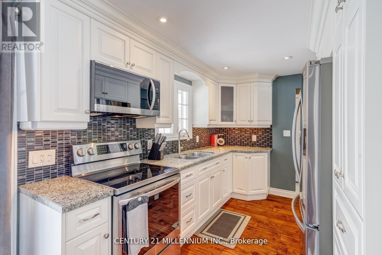 58 Ridgehill Drive, Brampton, Ontario  L6Y 2C6 - Photo 9 - W12866828