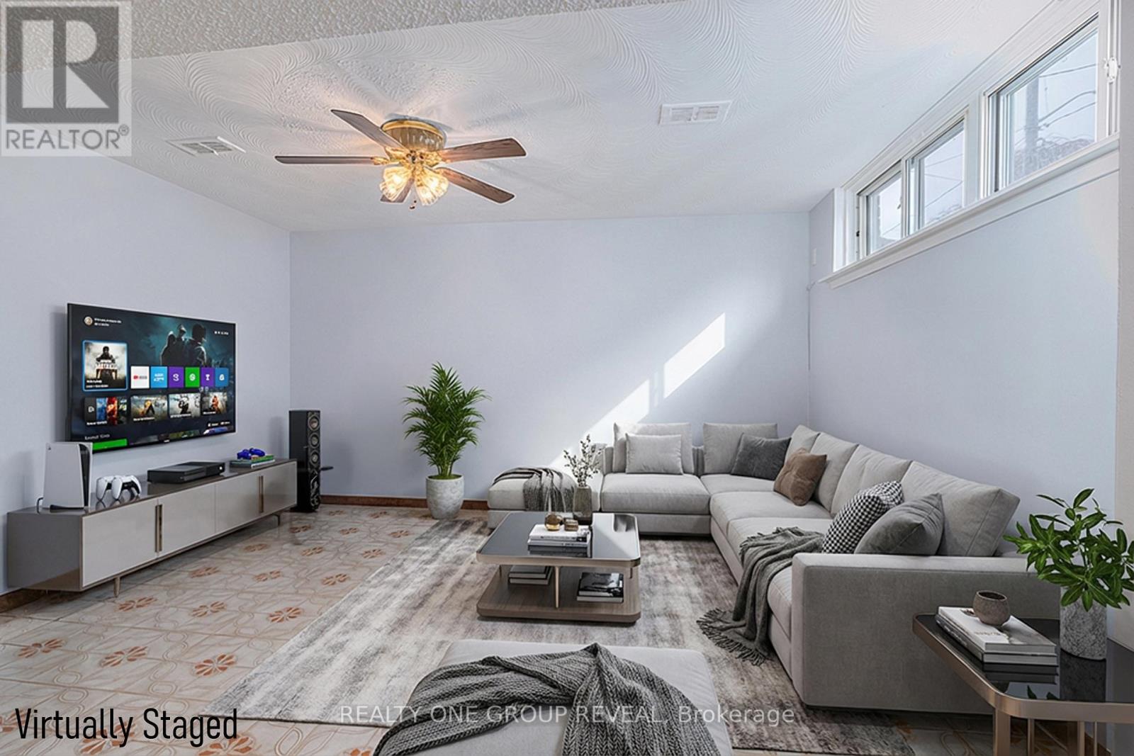 12 Thurodale Avenue, Toronto, Ontario  M6M 3B3 - Photo 9 - W12862924