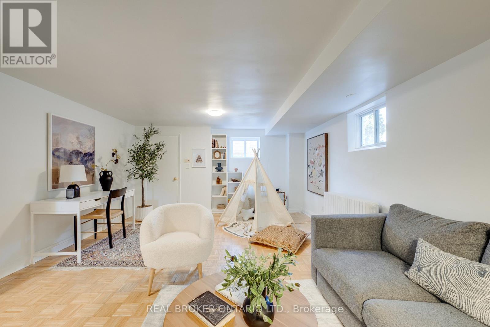 287 High Park Avenue, Toronto, Ontario  M6P 2S8 - Photo 24 - W12946260