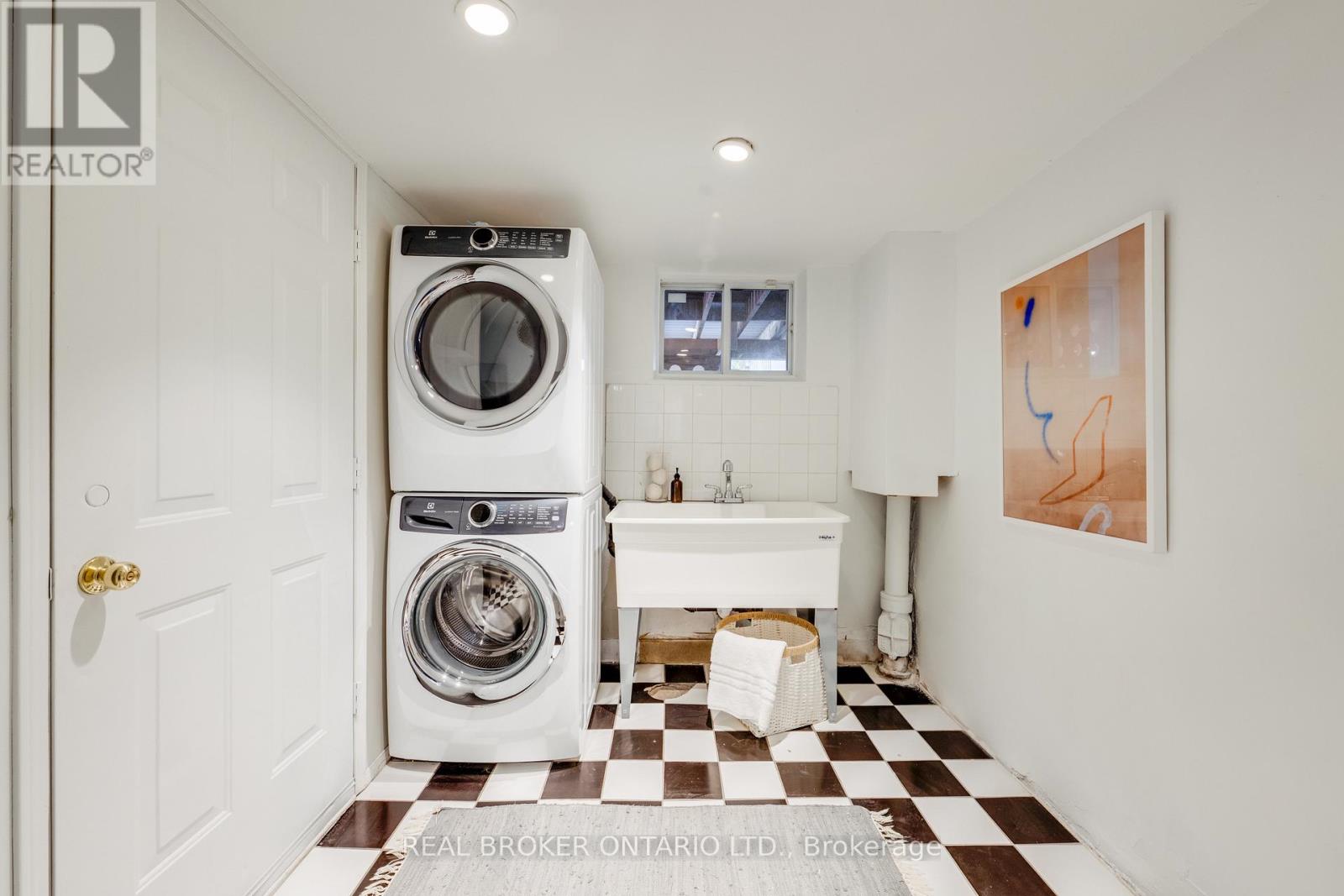 287 High Park Avenue, Toronto, Ontario  M6P 2S8 - Photo 21 - W12946260