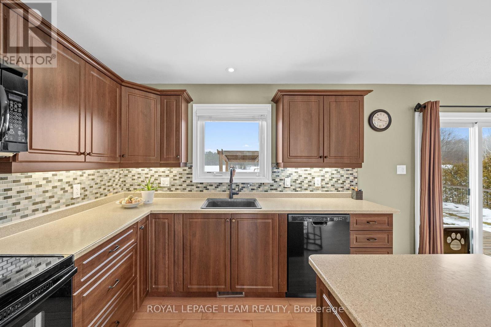 1289 Rideau River Road, Montague, Ontario  K0G 1N0 - Photo 11 - X12803178