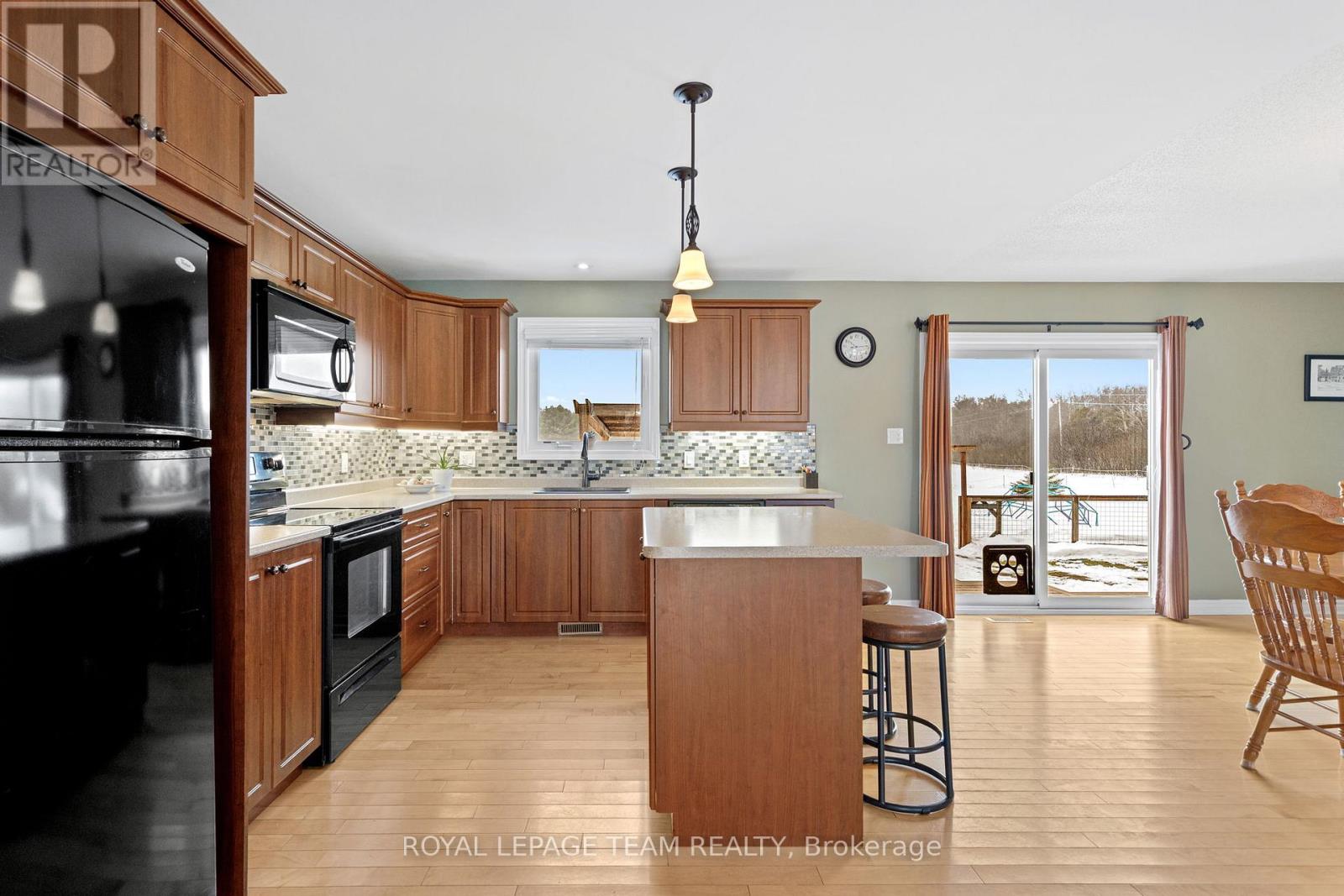 1289 Rideau River Road, Montague, Ontario  K0G 1N0 - Photo 9 - X12803178