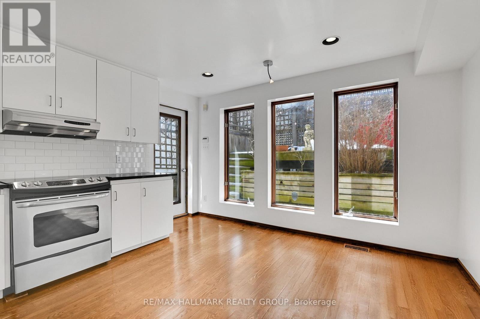 189 Mackay Street, Ottawa, Ontario  K1M 2B5 - Photo 13 - X12945946