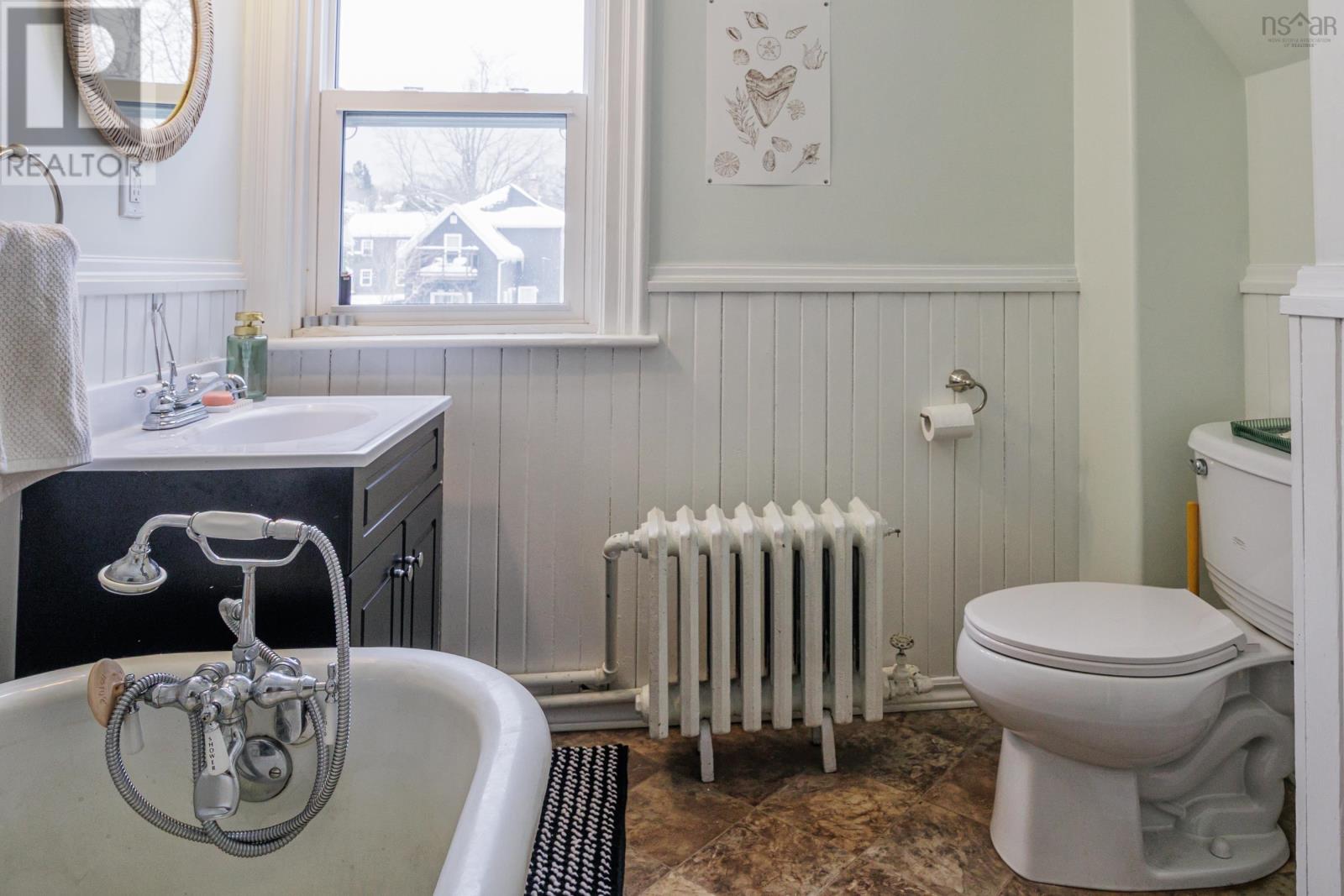 222 Brunswick Street, Truro, Nova Scotia  B2N 2J1 - Photo 38 - 202603488