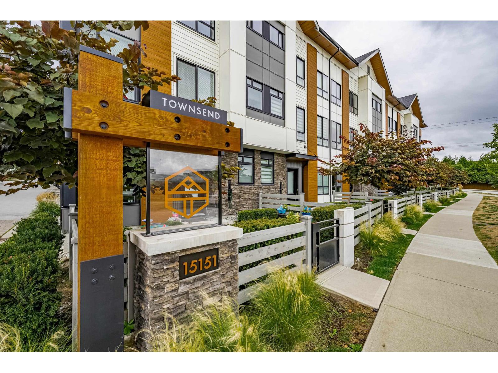 3 15151 Edmund Drive, Surrey, British Columbia  V3S 0B2 - Photo 4 - R3105810