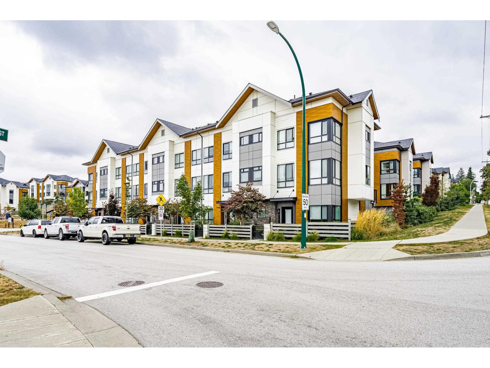 3 15151 Edmund Drive, Surrey, British Columbia  V3S 0B2 - Photo 5 - R3105810