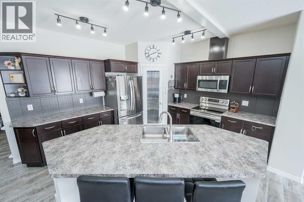 8522 102 Street, Grande Prairie, Alberta  T8X 0B5 - Photo 3 - A2296458