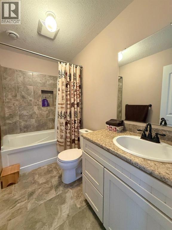 151 Peace River Avenue, Joussard, Alberta  T0G 1J0 - Photo 11 - A2296771