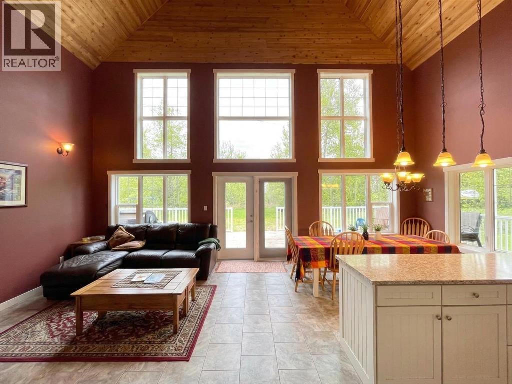 151 Peace River Avenue, Joussard, Alberta  T0G 1J0 - Photo 10 - A2296771