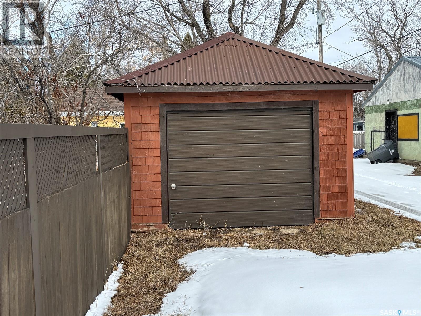 301 2nd Street W, Delisle, Saskatchewan  S0L 0P0 - Photo 4 - SK031912