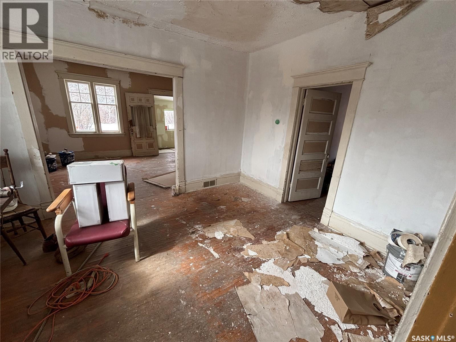 301 2nd Street W, Delisle, Saskatchewan  S0L 0P0 - Photo 6 - SK031912