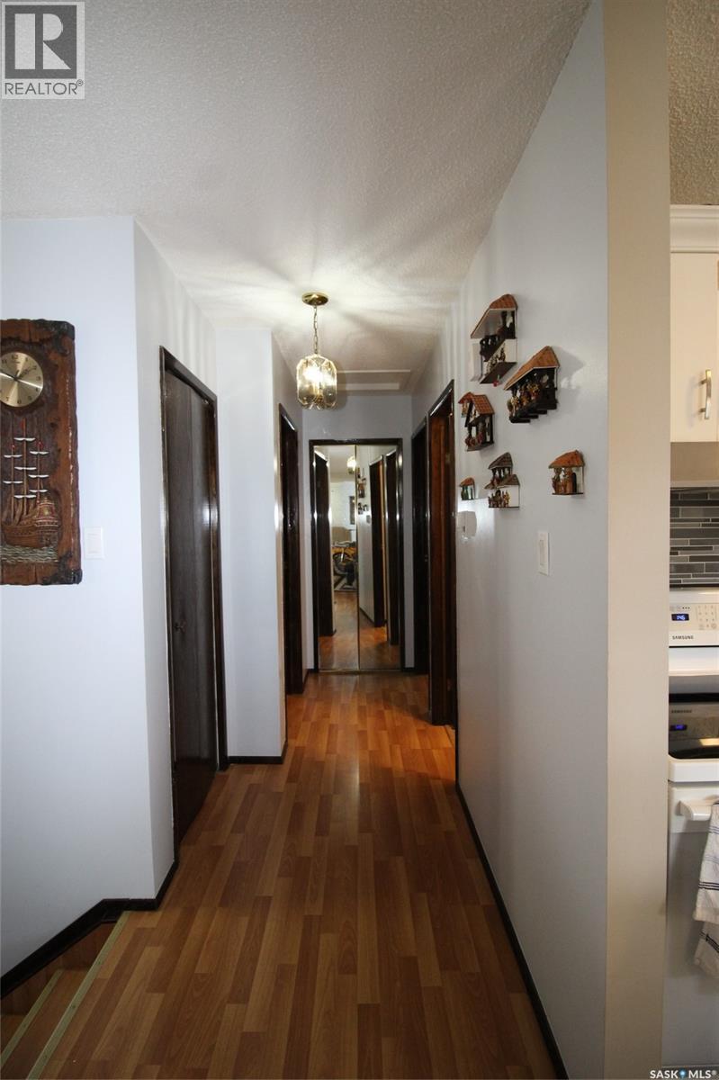 522 4th Street W, Shaunavon, Saskatchewan  S0N 2M0 - Photo 10 - SK031911