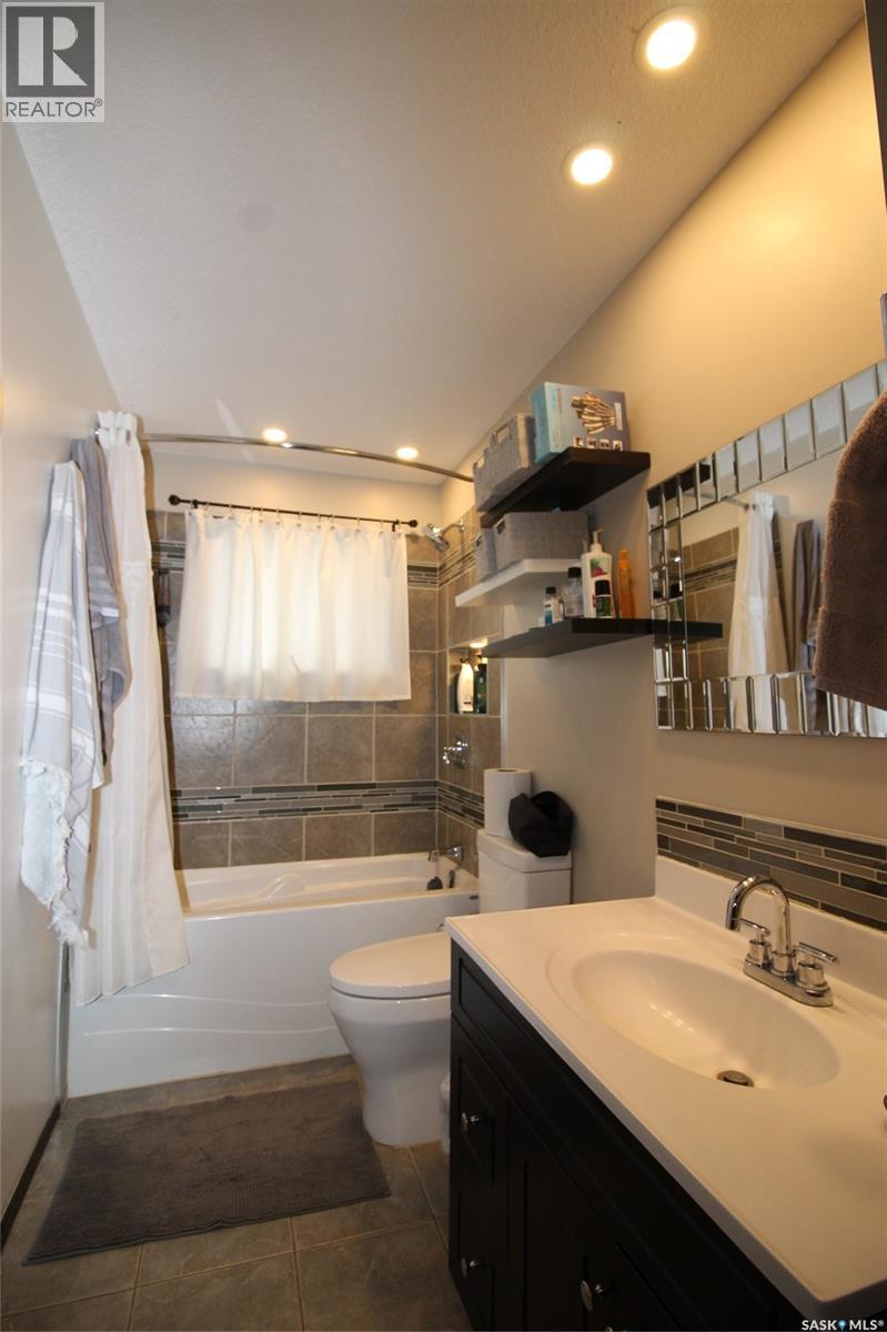 522 4th Street W, Shaunavon, Saskatchewan  S0N 2M0 - Photo 12 - SK031911
