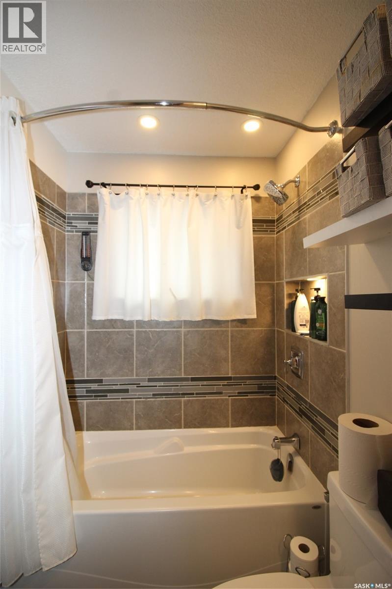 522 4th Street W, Shaunavon, Saskatchewan  S0N 2M0 - Photo 13 - SK031911