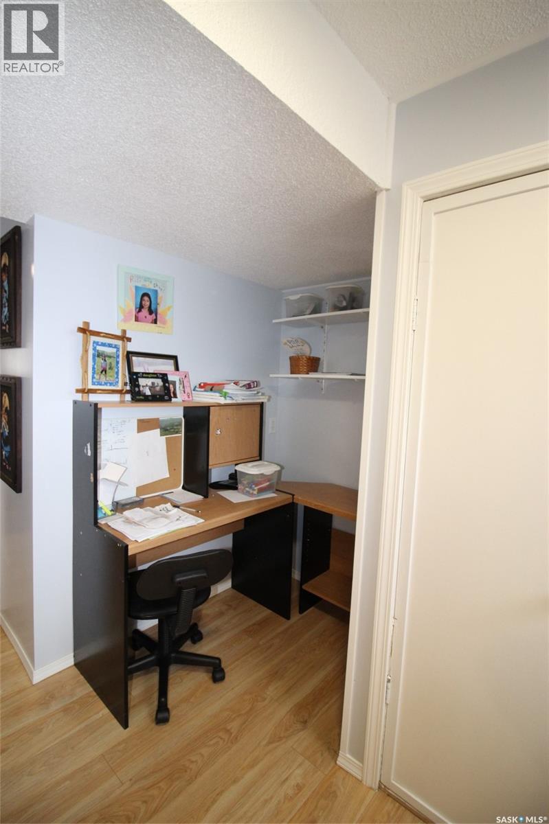 522 4th Street W, Shaunavon, Saskatchewan  S0N 2M0 - Photo 21 - SK031911