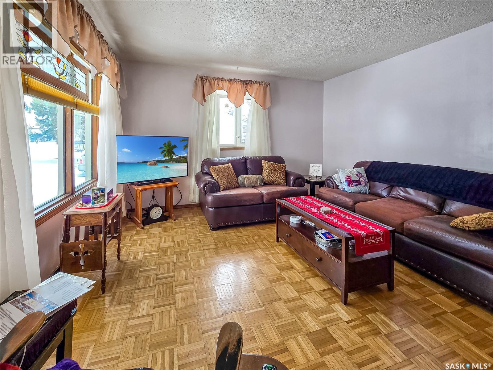 345 Company Avenue S, Fort Qu'appelle, Saskatchewan  S0G 1S0 - Photo 4 - SK031825