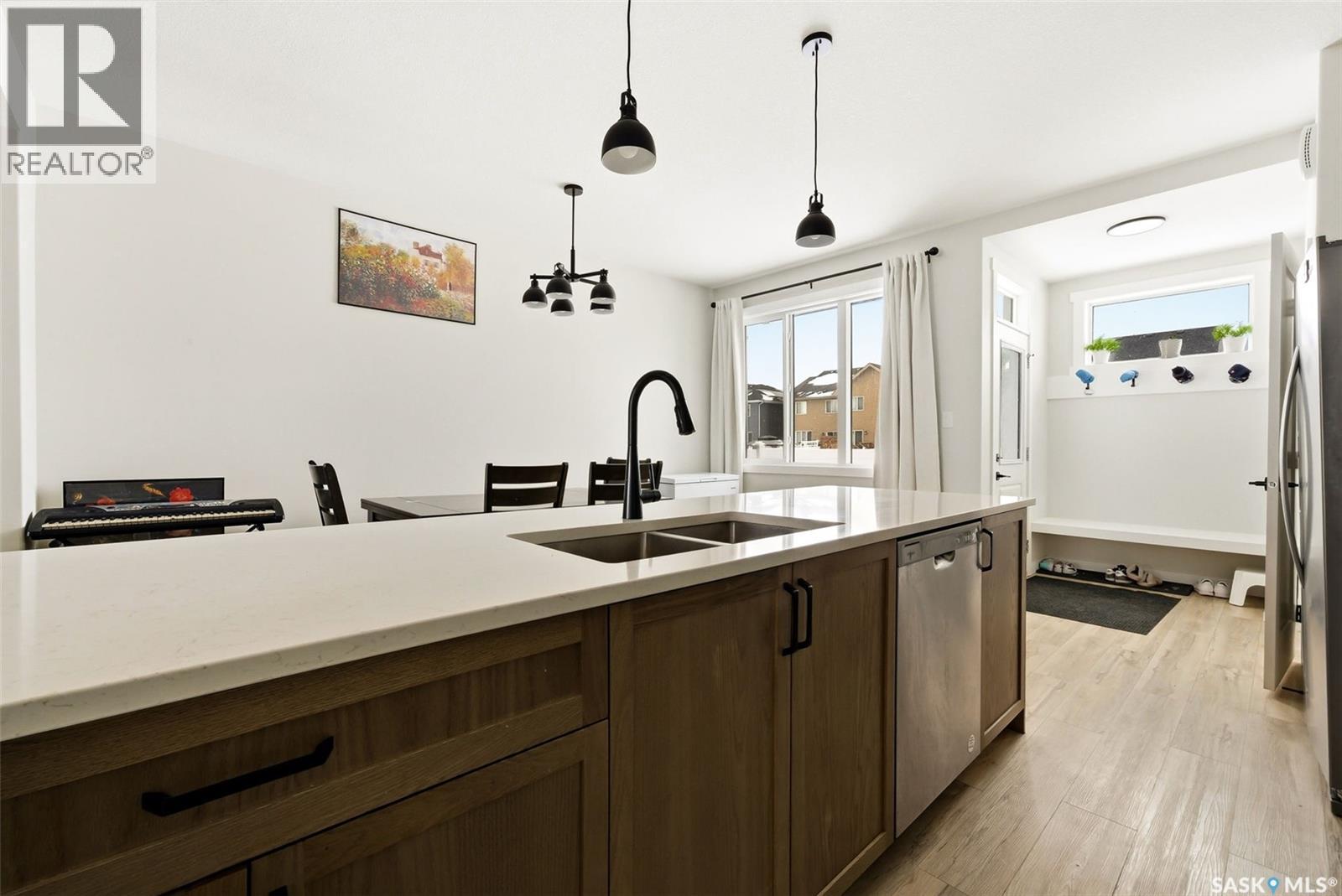 4736 Buckingham Drive E, Regina, Saskatchewan  S4V 3X8 - Photo 11 - SK031758