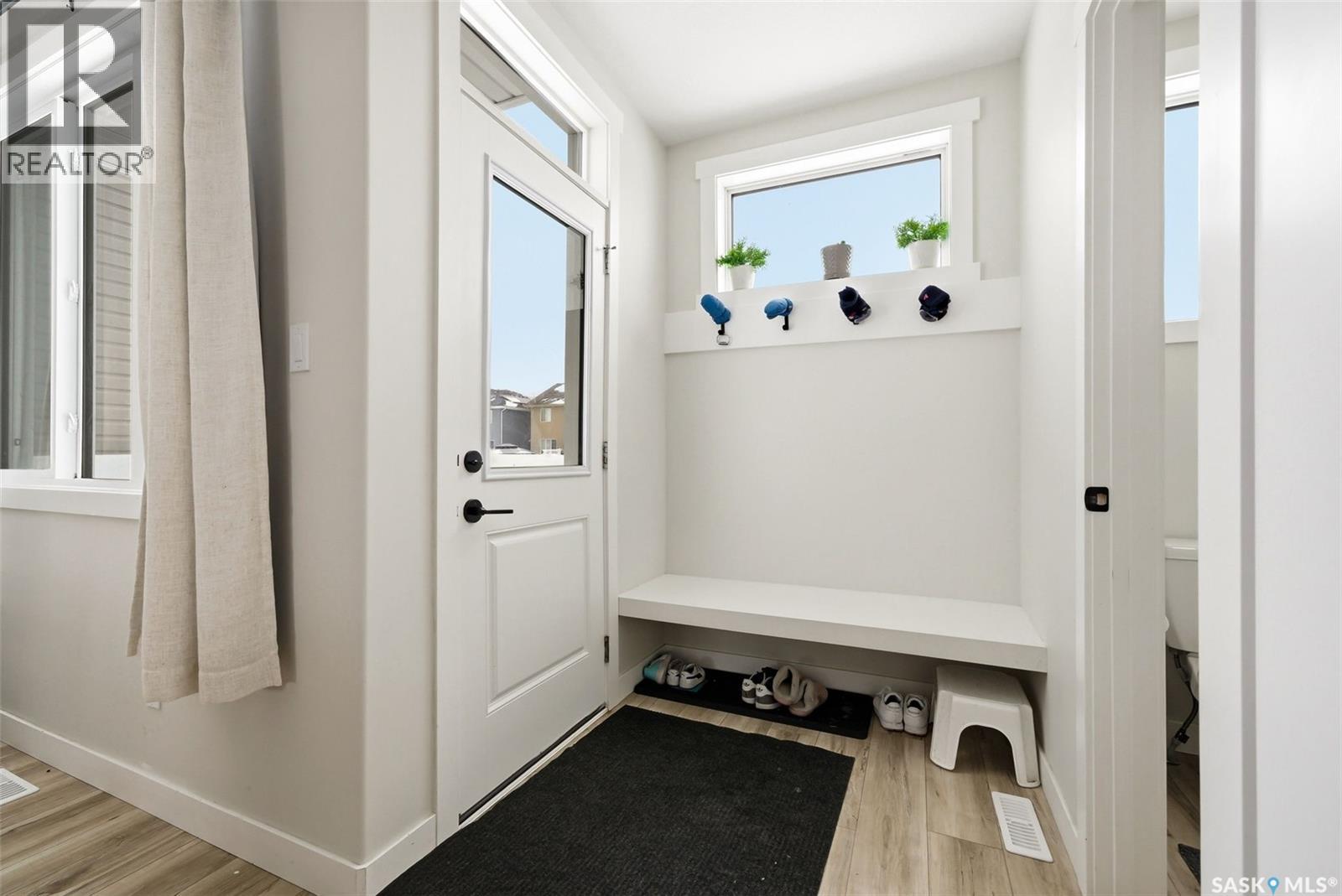 4736 Buckingham Drive E, Regina, Saskatchewan  S4V 3X8 - Photo 12 - SK031758