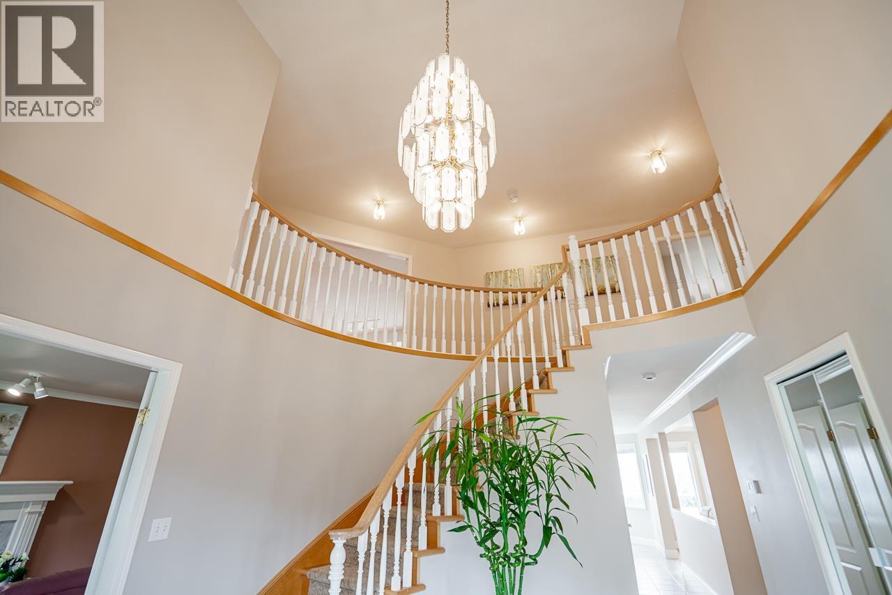 622 Clearwater Way, Coquitlam, British Columbia  V3C 5E6 - Photo 5 - R3105974