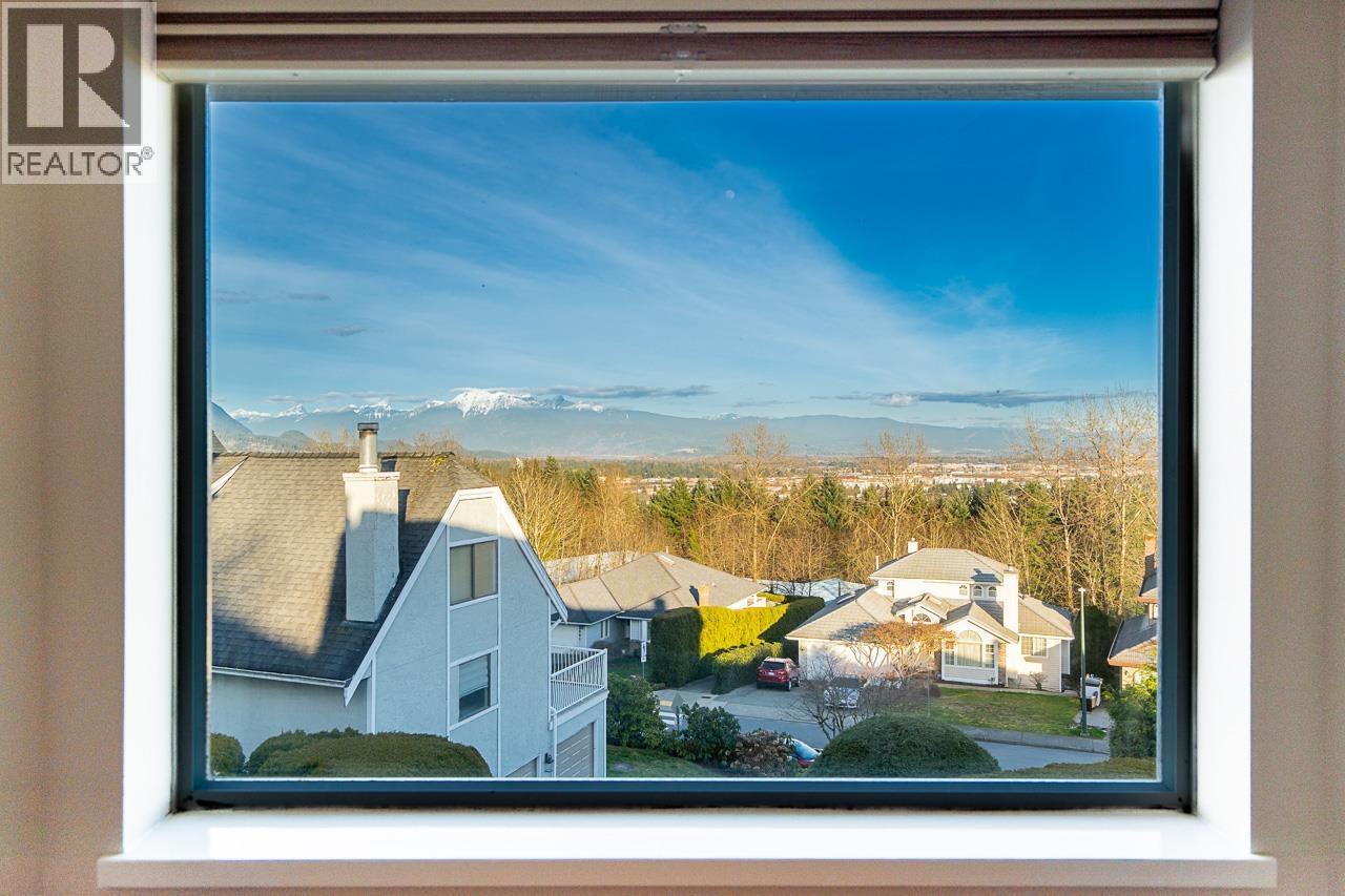 622 Clearwater Way, Coquitlam, British Columbia  V3C 5E6 - Photo 19 - R3105974