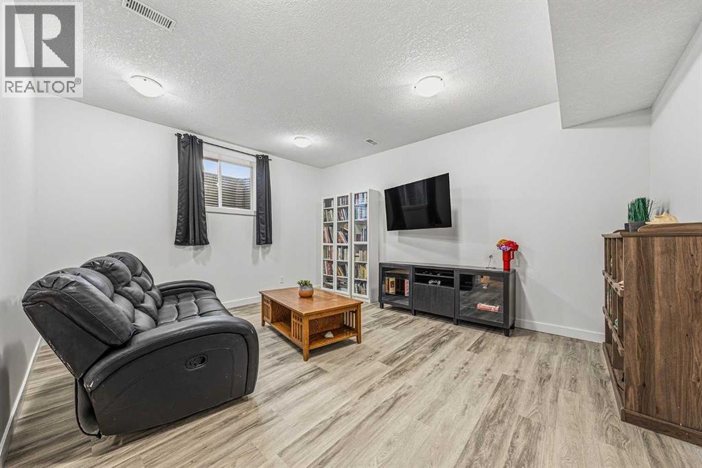 31 Jumping Pound Rise, Cochrane, Alberta  T4C 0K4 - Photo 24 - A2295455