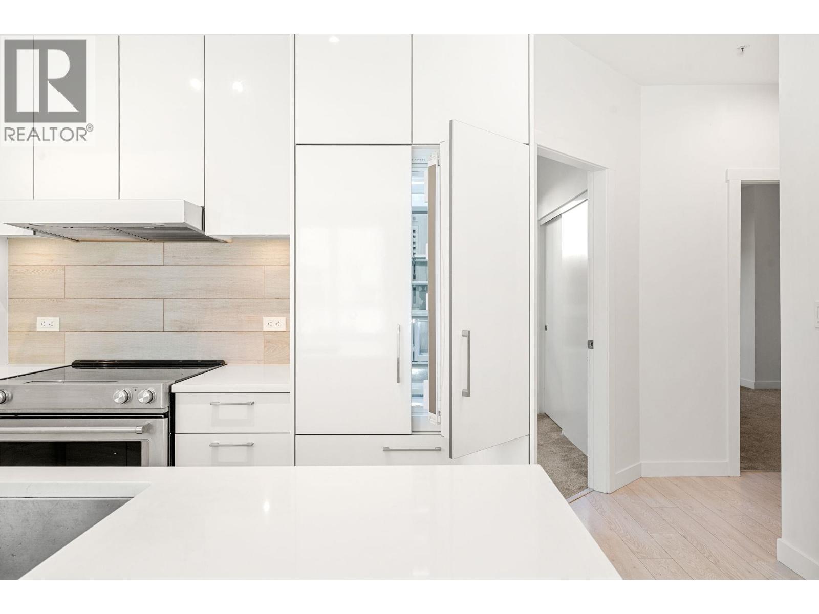 208 711 W 14th Street, North Vancouver, British Columbia  V7M 3E8 - Photo 10 - R3102253