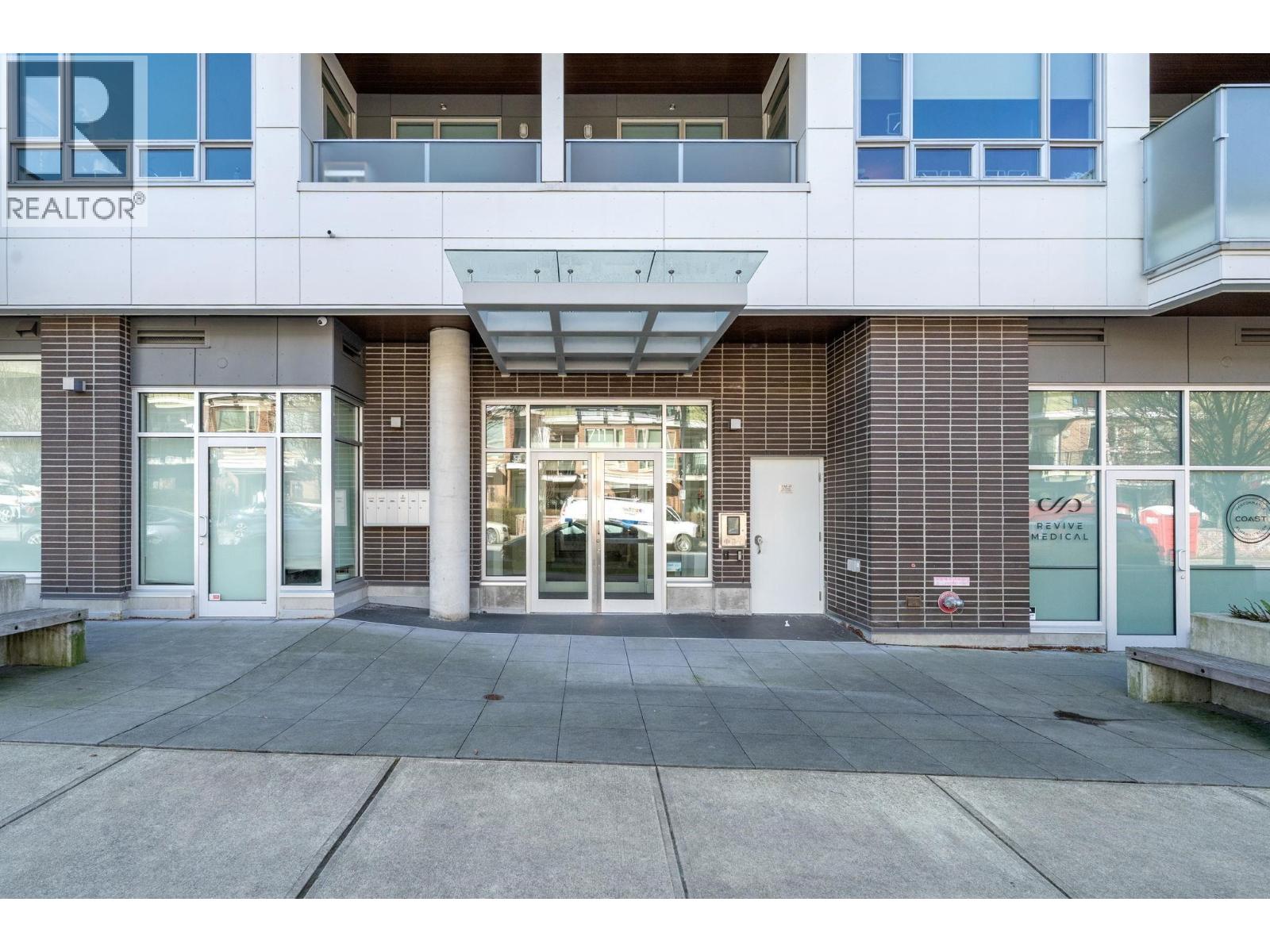 208 711 W 14th Street, North Vancouver, British Columbia  V7M 3E8 - Photo 6 - R3102253