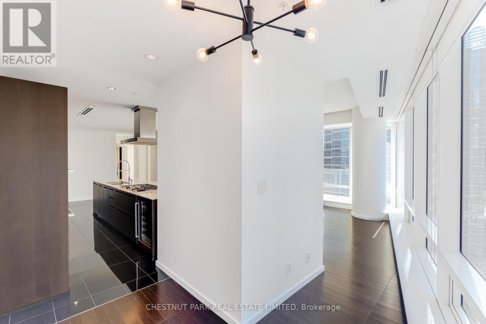 2001 - 180 University Avenue, Toronto, Ontario  M5H 0A2 - Photo 13 - C12950378