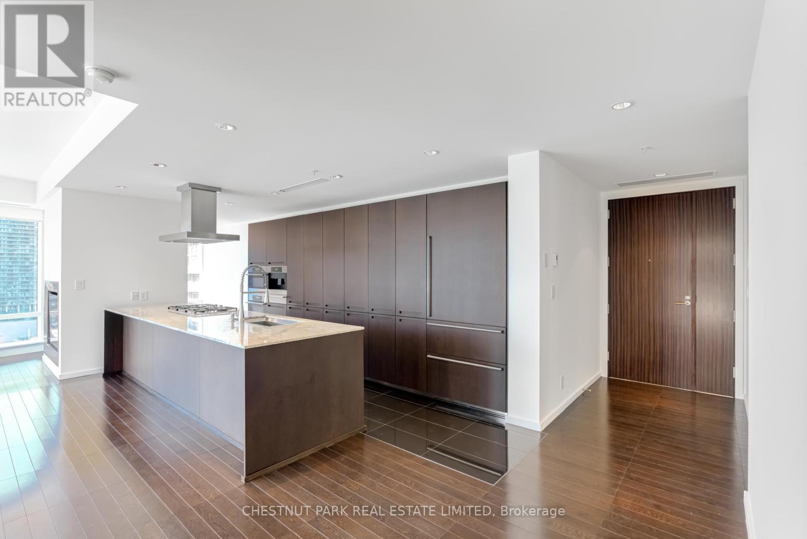 2001 - 180 University Avenue, Toronto, Ontario  M5H 0A2 - Photo 15 - C12950378