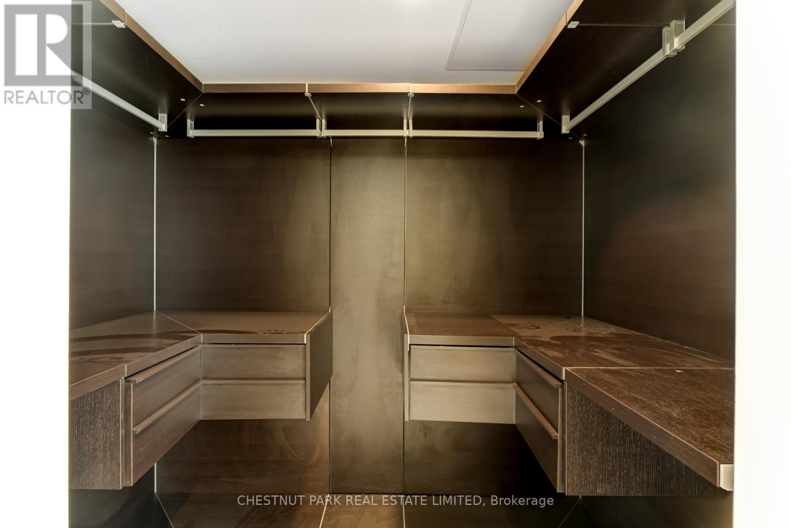 2001 - 180 University Avenue, Toronto, Ontario  M5H 0A2 - Photo 19 - C12950378