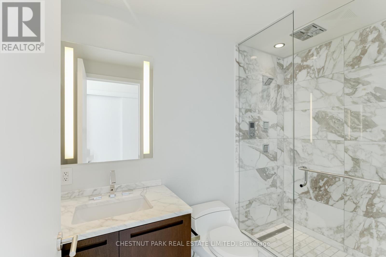 2001 - 180 University Avenue, Toronto, Ontario  M5H 0A2 - Photo 24 - C12950378