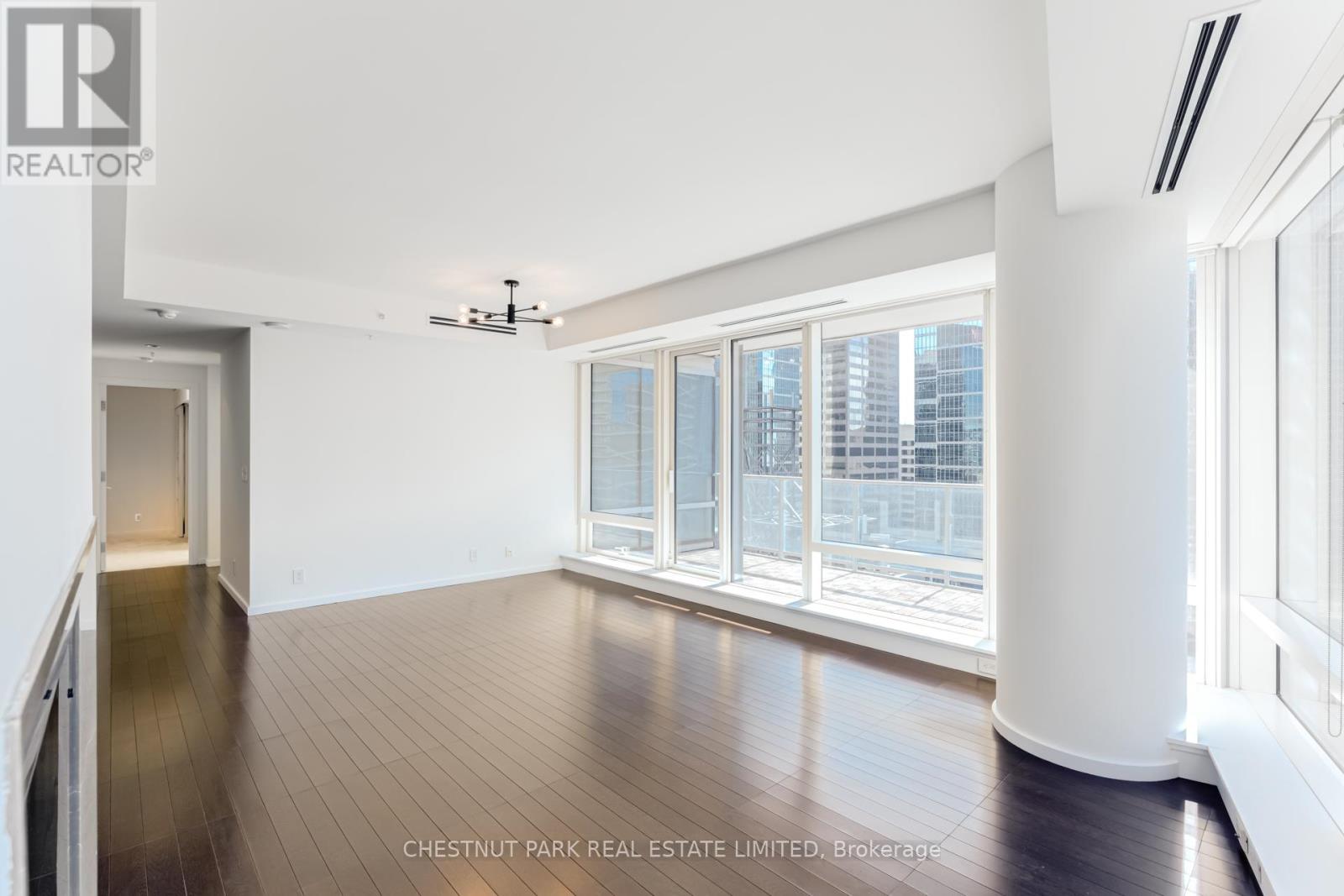 2001 - 180 University Avenue, Toronto, Ontario  M5H 0A2 - Photo 8 - C12950378