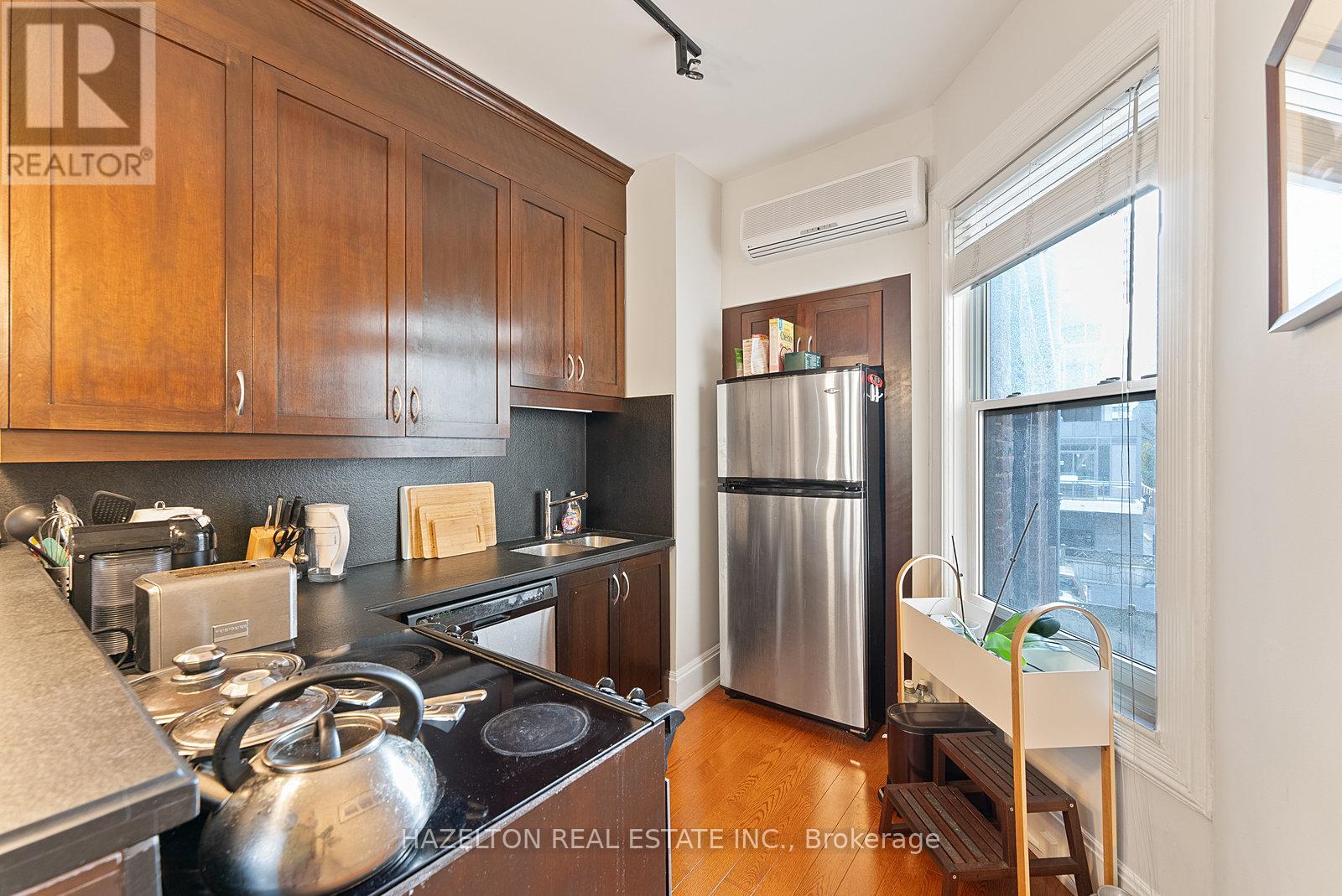2 - 19 Lowther Avenue, Toronto, Ontario  M5R 1C5 - Photo 16 - C12950530