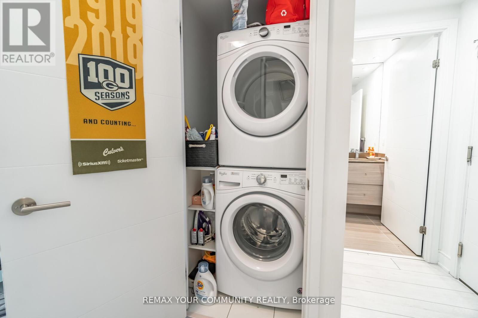 1518 - 525 Adelaide Street, Toronto, Ontario  M5V 0N7 - Photo 13 - C12950614