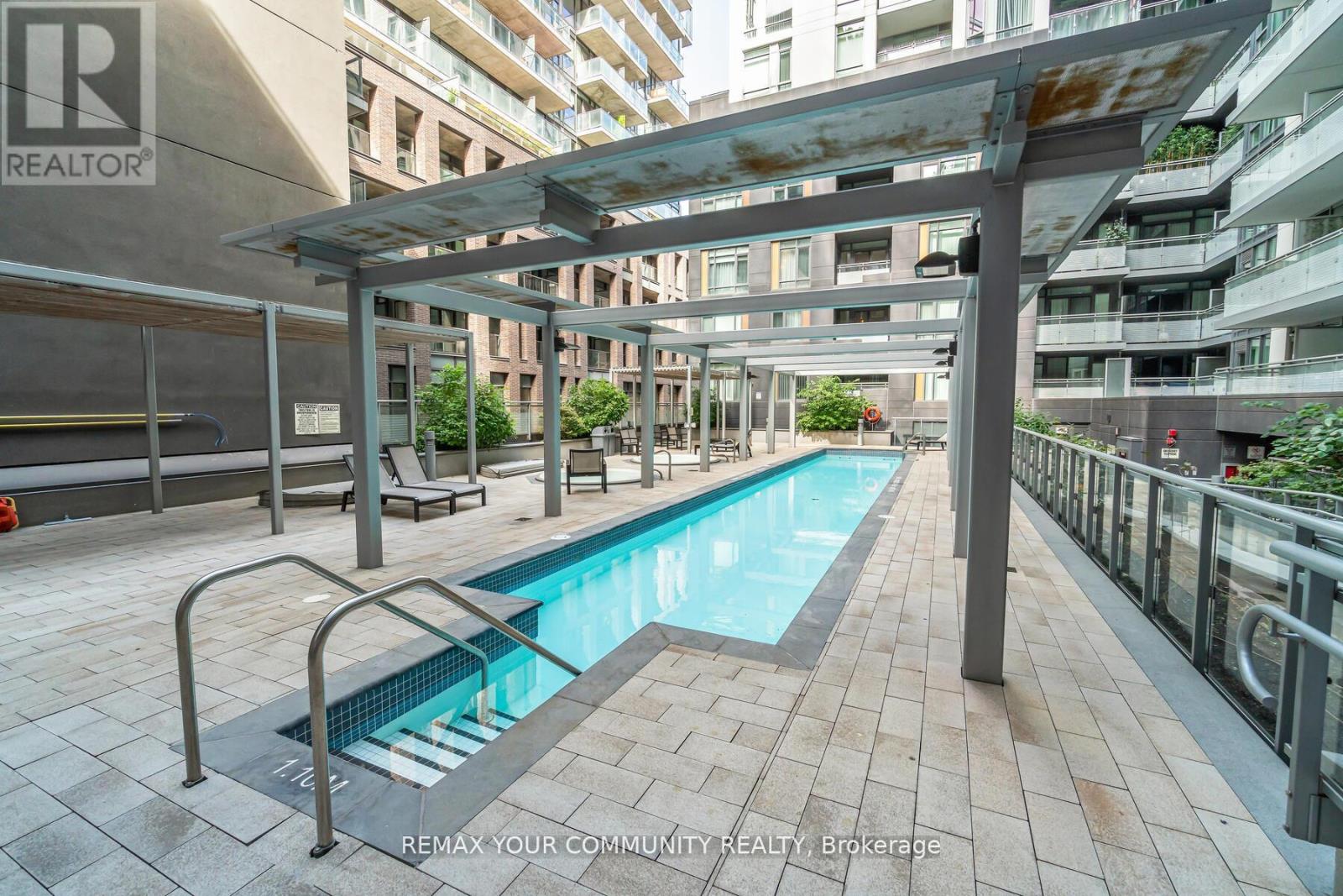 1518 - 525 Adelaide Street, Toronto, Ontario  M5V 0N7 - Photo 17 - C12950614