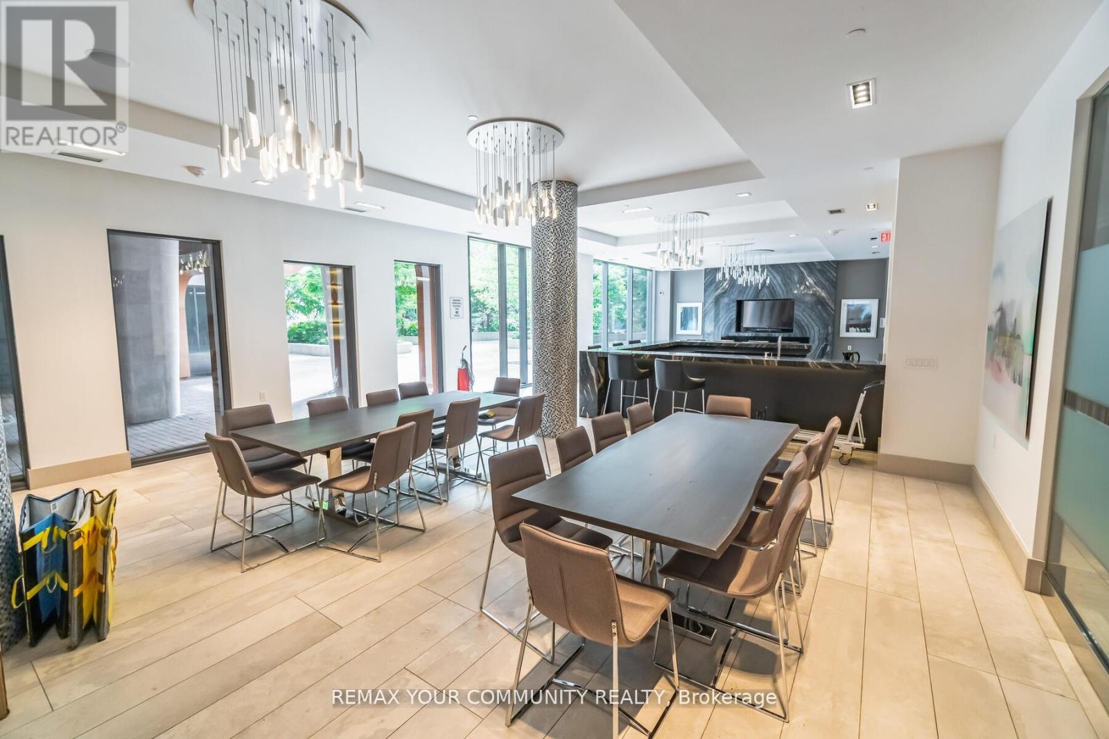 1518 - 525 Adelaide Street, Toronto, Ontario  M5V 0N7 - Photo 19 - C12950614