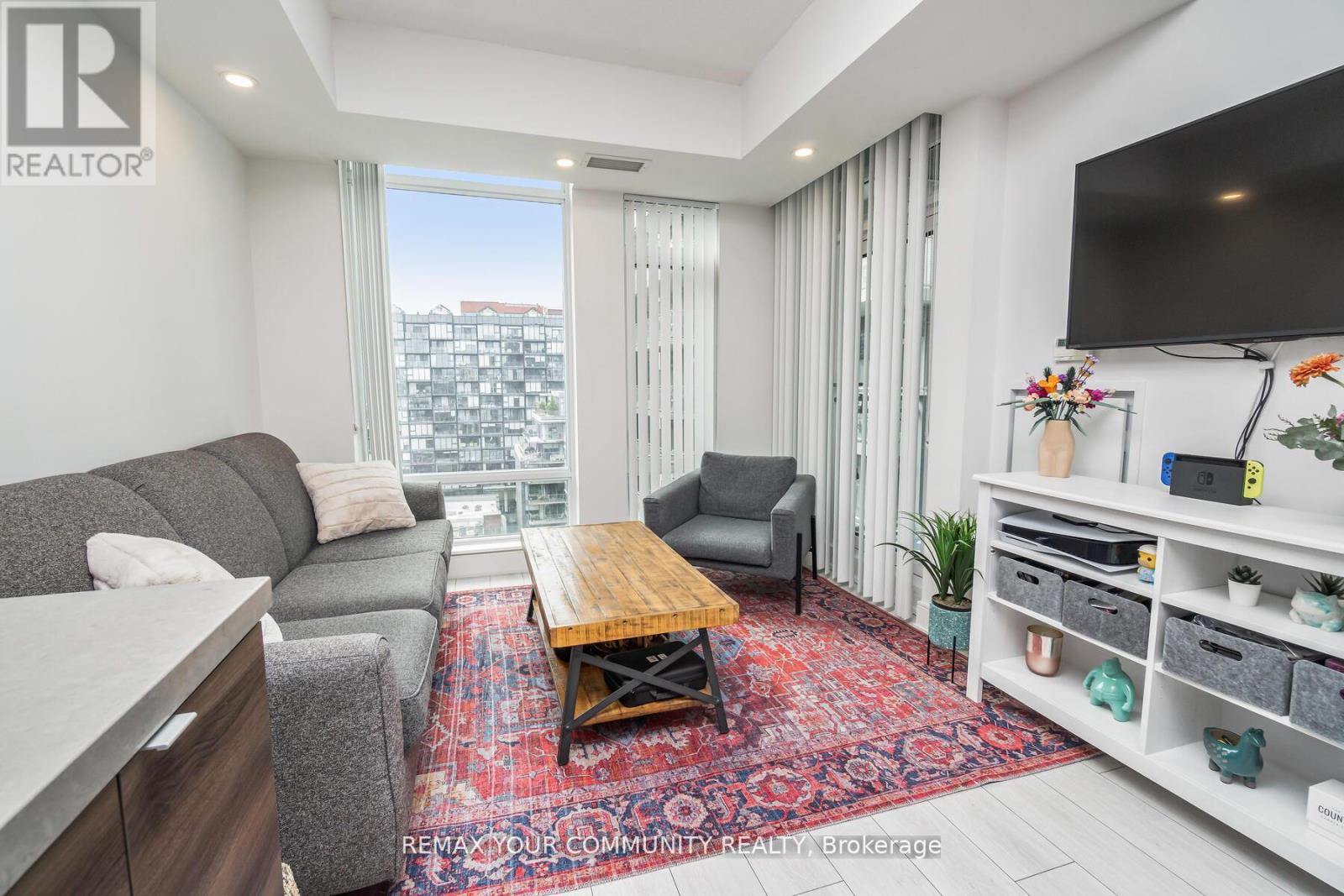 1518 - 525 Adelaide Street, Toronto, Ontario  M5V 0N7 - Photo 8 - C12950614