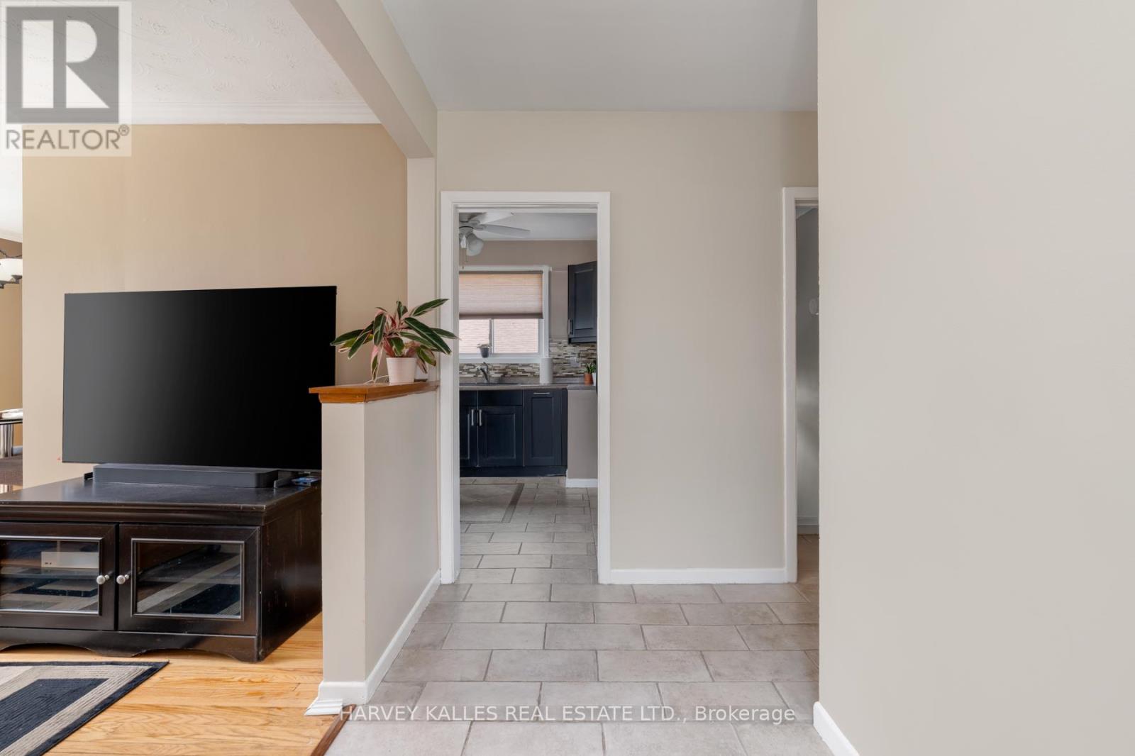 47 Brightside Drive, Toronto, Ontario  M1E 3Y8 - Photo 10 - E12950266