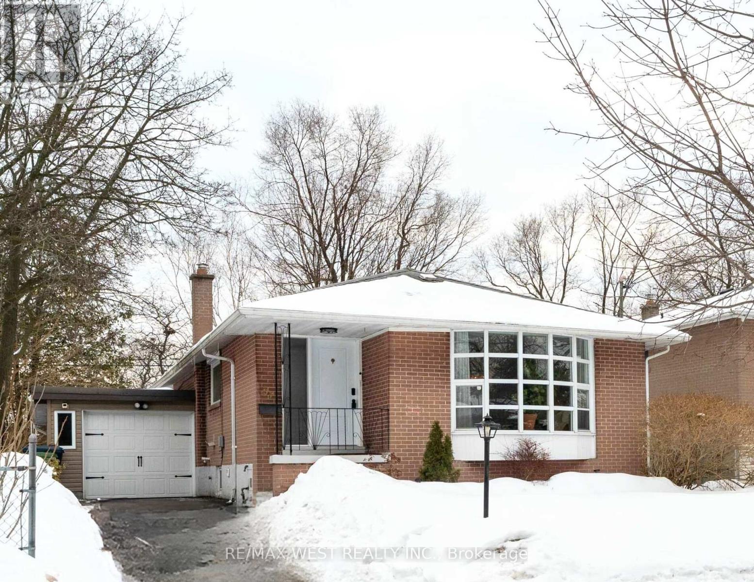 57 ALPACA DRIVE, Toronto, Ontario