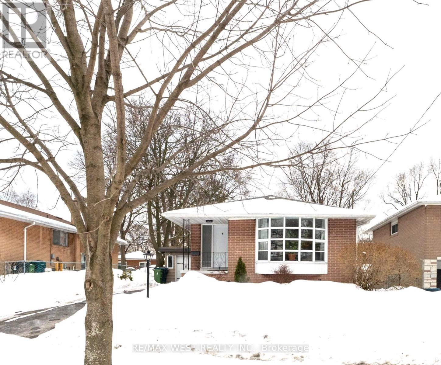 57 Alpaca Drive, Toronto, Ontario  M1J 2Z9 - Photo 2 - E12950374