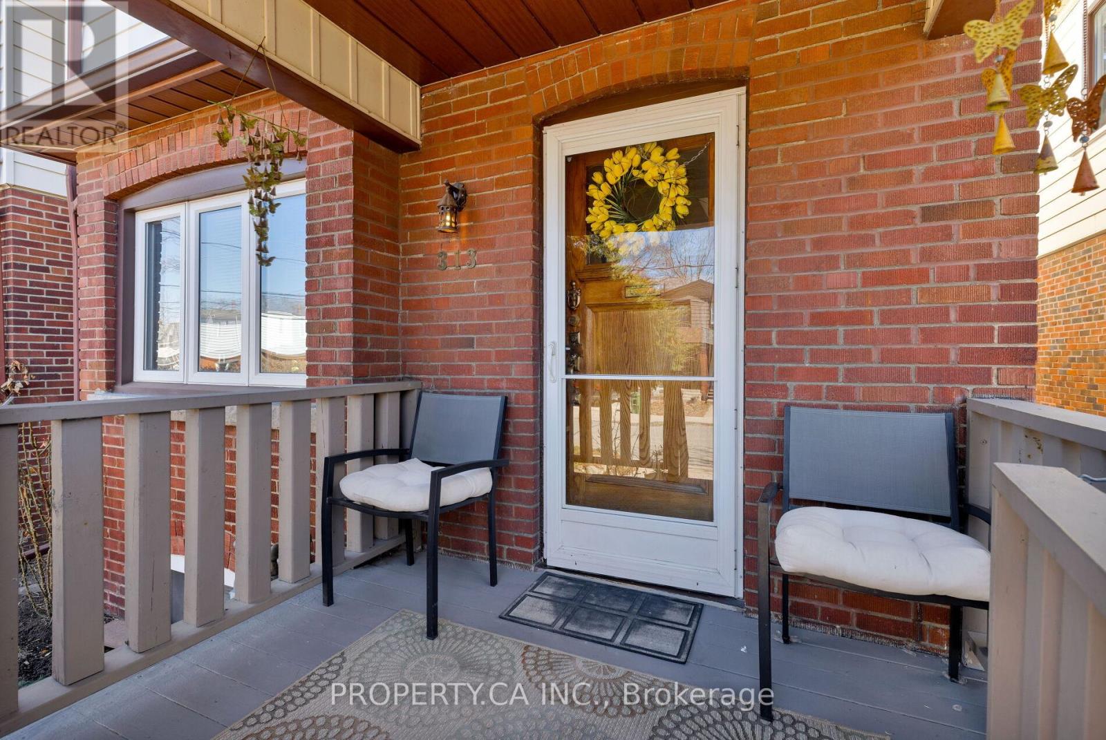 313 Monarch Park Avenue, Toronto, Ontario  M4J 4T2 - Photo 3 - E12950492