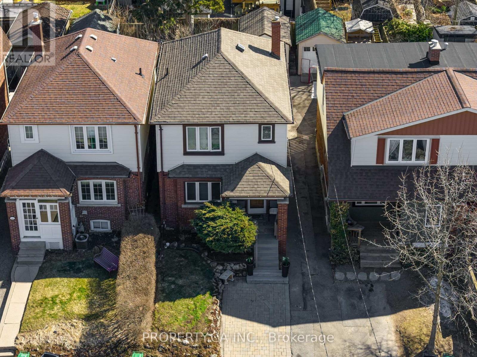 313 Monarch Park Avenue, Toronto, Ontario  M4J 4T2 - Photo 8 - E12950492