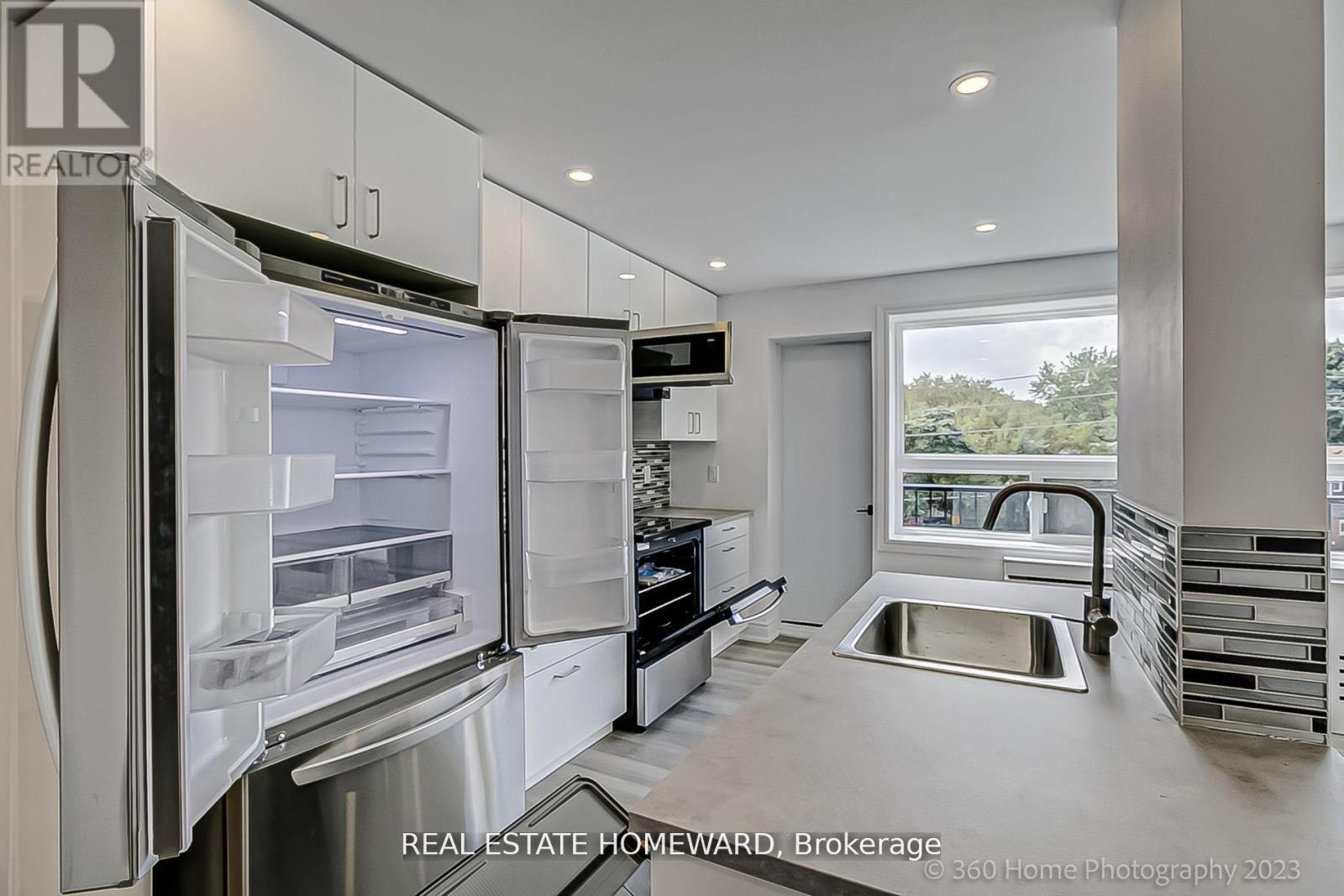 4 - 419 Woodbine Avenue, Toronto, Ontario  M4L 3P7 - Photo 14 - E12950664