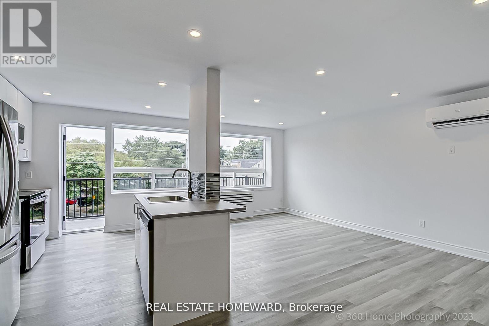 4 - 419 Woodbine Avenue, Toronto, Ontario  M4L 3P7 - Photo 24 - E12950664