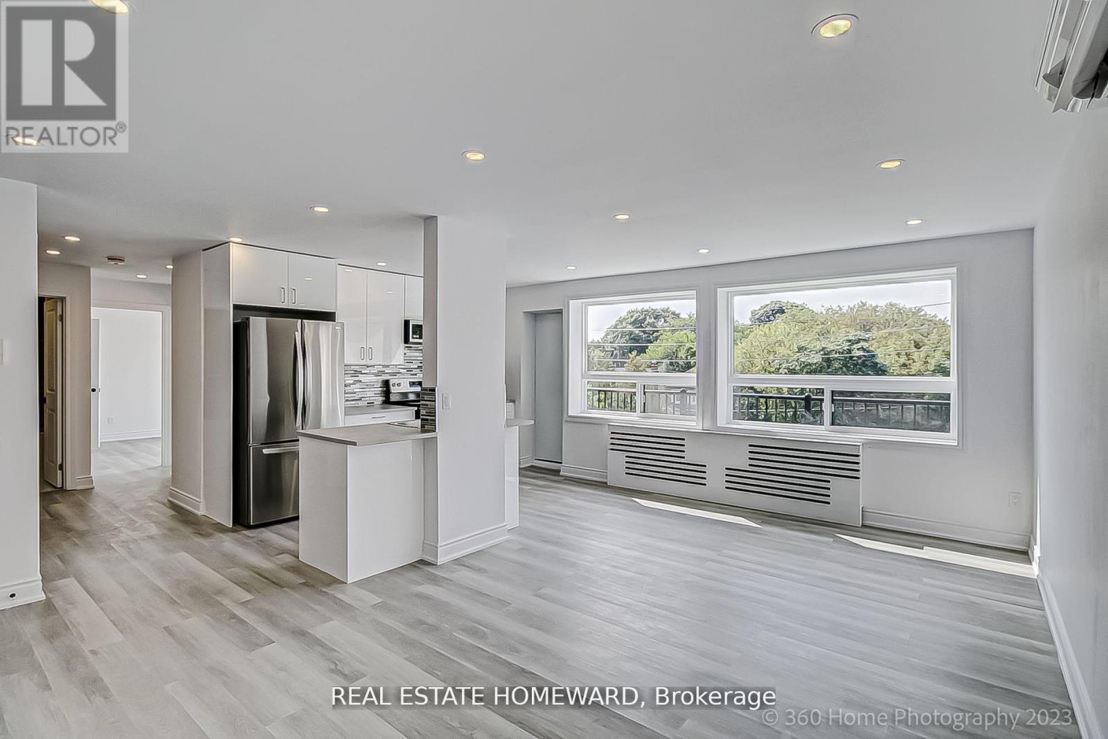 4 - 419 Woodbine Avenue, Toronto, Ontario  M4L 3P7 - Photo 8 - E12950664