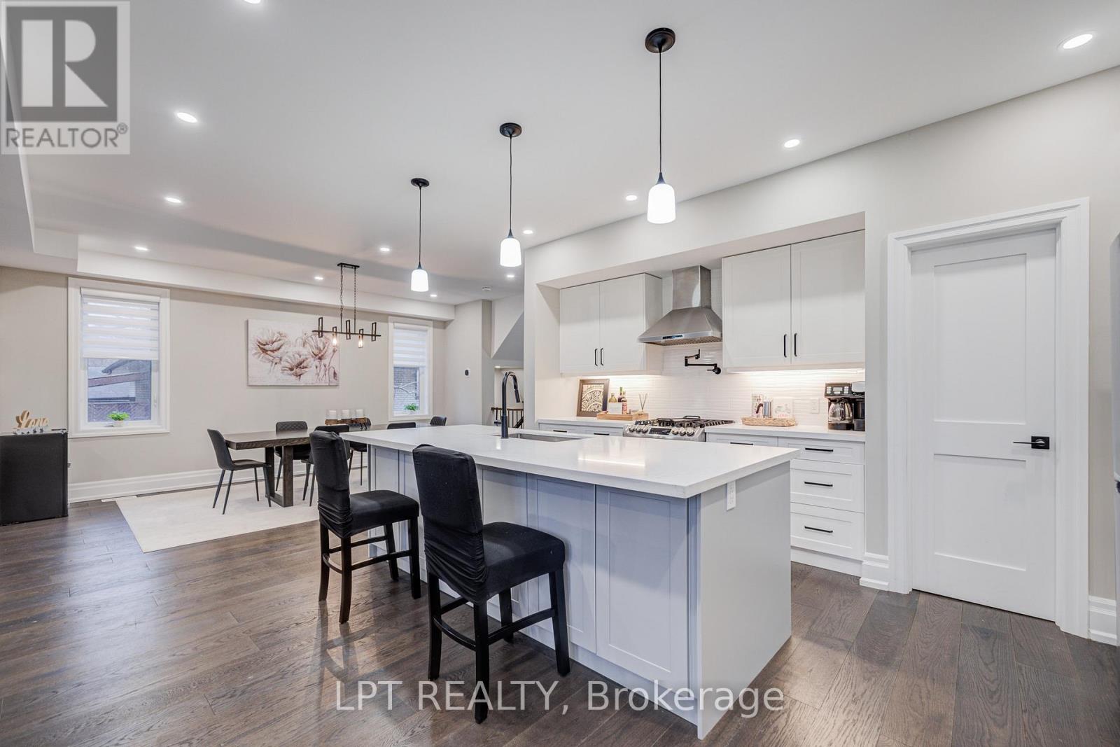 363 Rosebank Road, Pickering, Ontario  L1W 2N3 - Photo 14 - E12950670