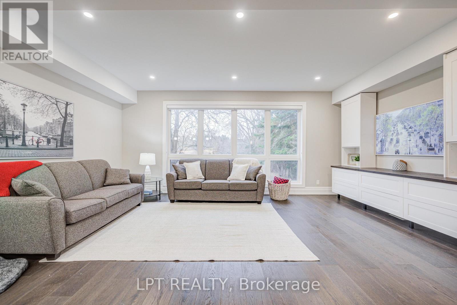 363 Rosebank Road, Pickering, Ontario  L1W 2N3 - Photo 17 - E12950670