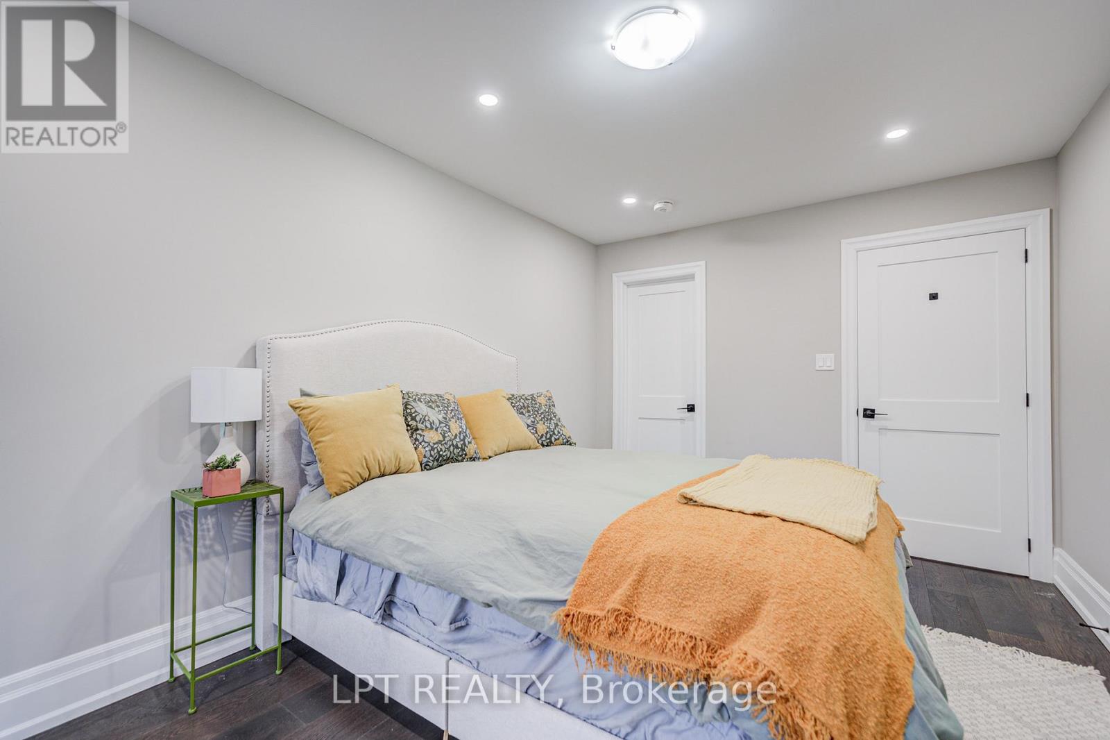 363 Rosebank Road, Pickering, Ontario  L1W 2N3 - Photo 22 - E12950670