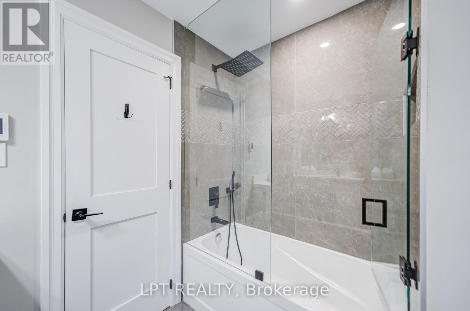 363 Rosebank Road, Pickering, Ontario  L1W 2N3 - Photo 28 - E12950670