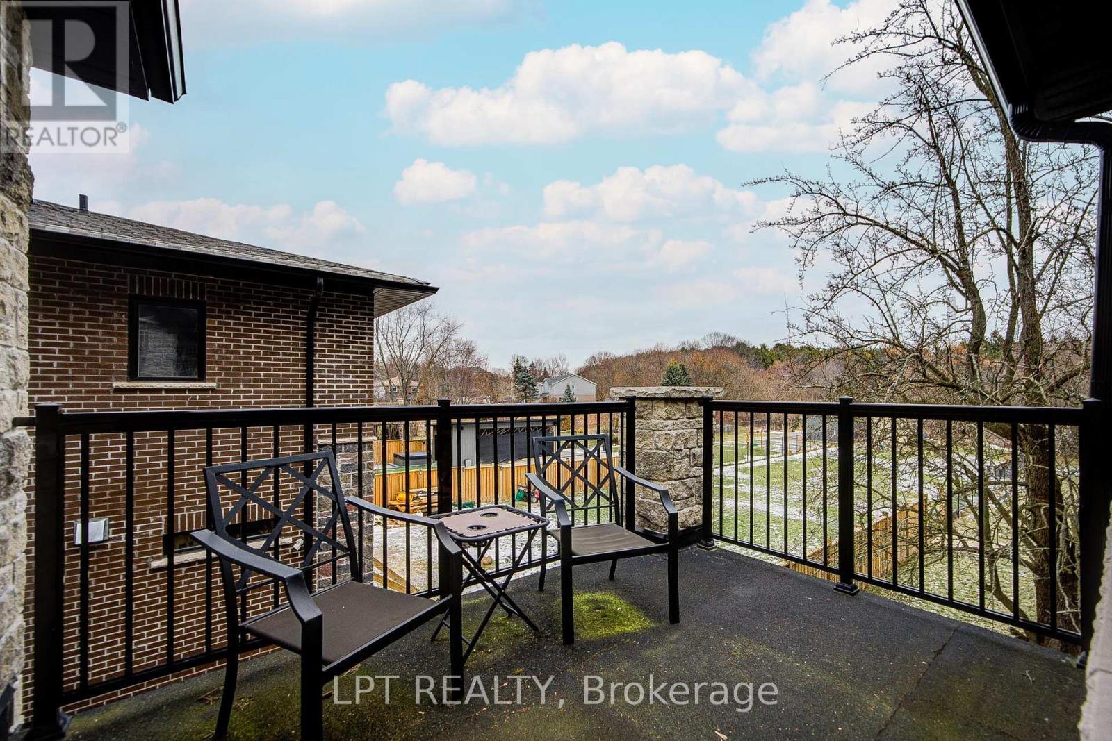 363 Rosebank Road, Pickering, Ontario  L1W 2N3 - Photo 40 - E12950670